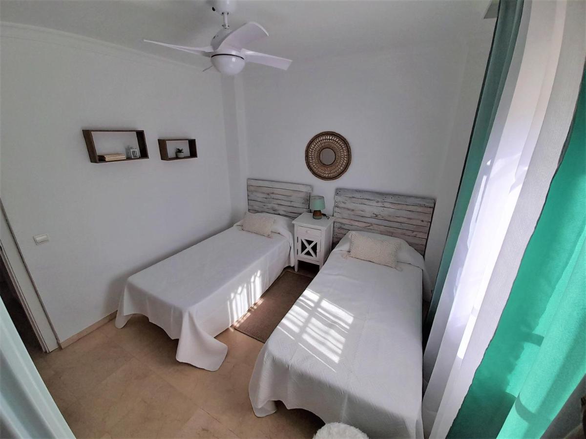Costa Lago Beach ตอร์เรโมลิโนส ภายนอก รูปภาพ